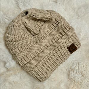 Women’s C.C Ponytail Beanie